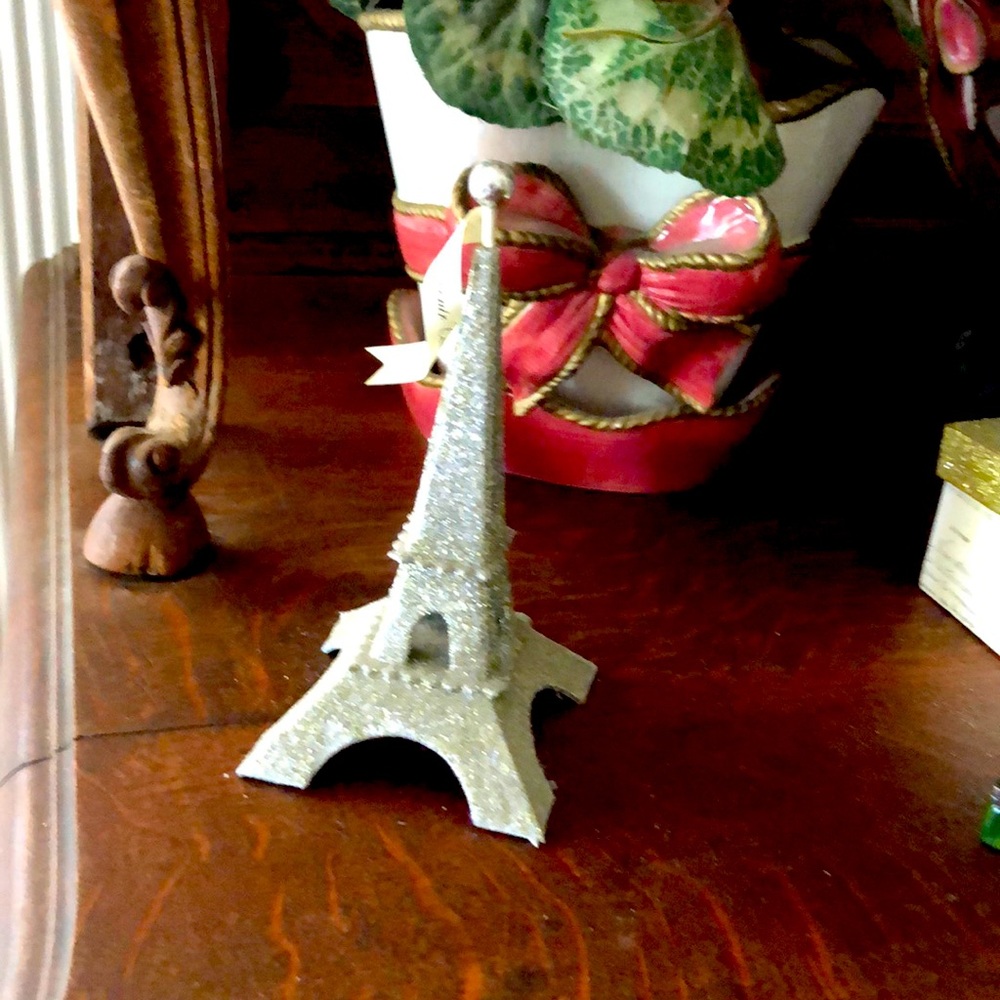 VINTAGE ,VINTAGE, Vintage Eiffel Tower with German glitter